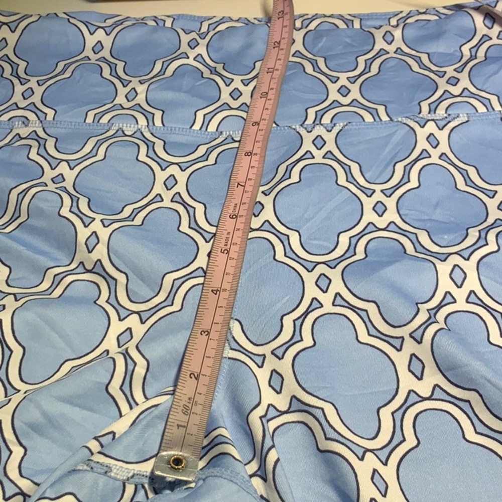 Crown and ivy Elegant Light Blue Patterned athletic leggins - Picture 6 of 8